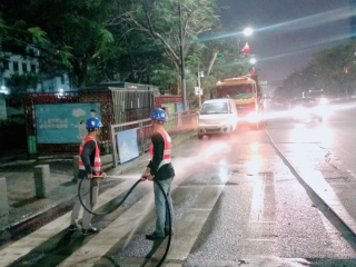 清洗地面