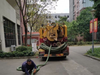 小車清理化糞池3